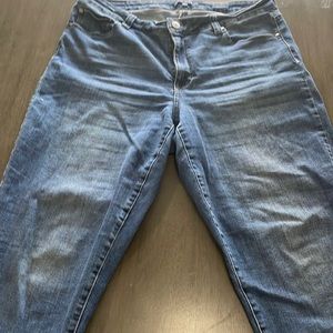 Revery 16W jeans